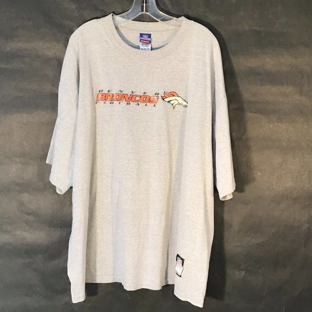 Reebok NFL Denver Broncos Football Gray Activewear Athletic Workout Tee T Shirt